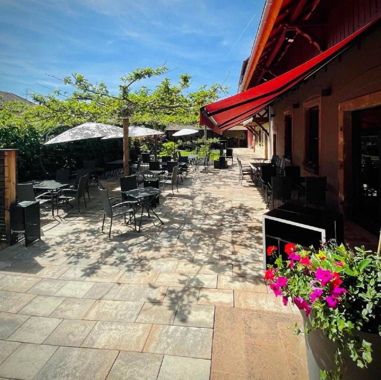 Hôtel Restaurant La Charrue Sand Exterior foto