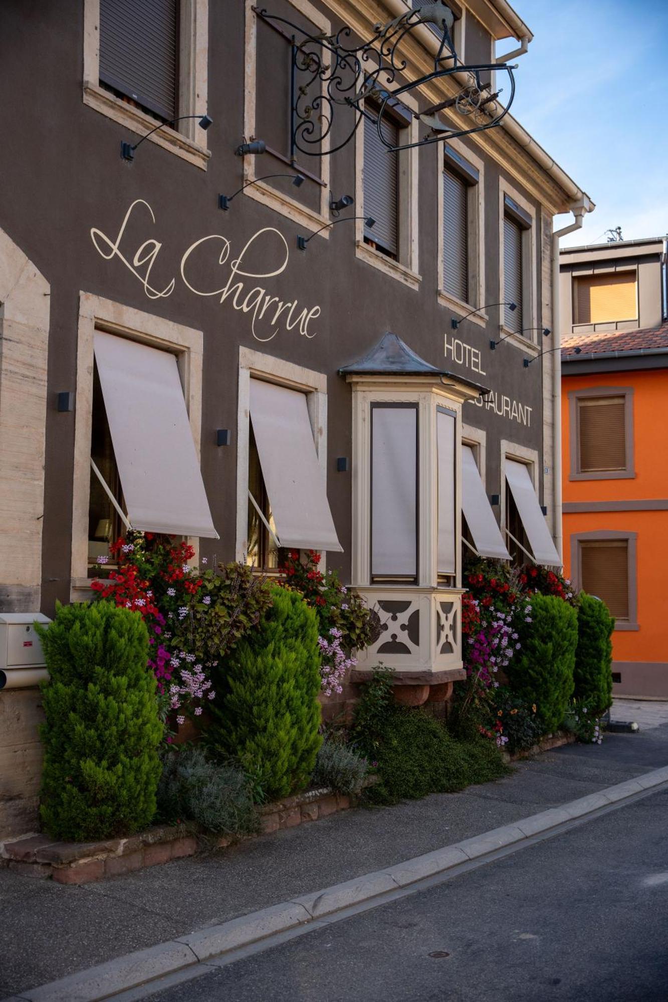 Hôtel Restaurant La Charrue Sand Exterior foto